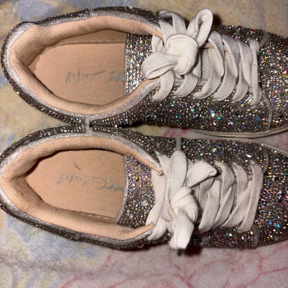 Betsey Johnson Glittering Silver Kids Sneakers with White Laces - Picture 4 of 7